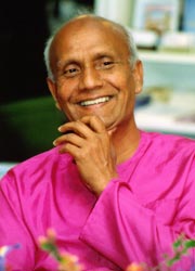 sri-chinmoy-250px-180px.jpg